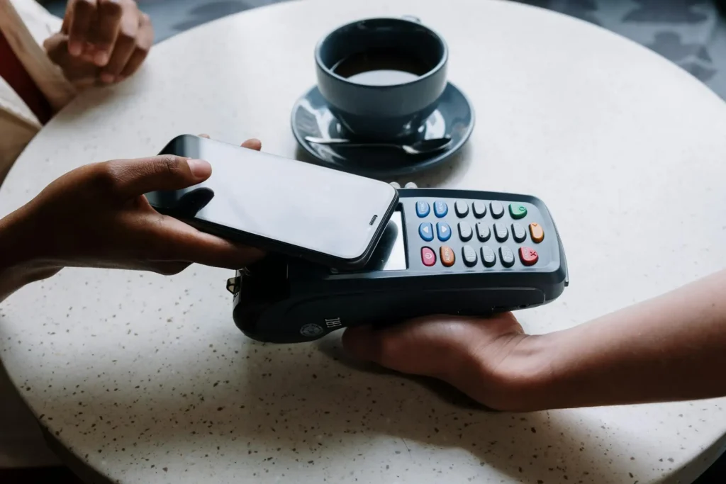 contactless payment handheld device